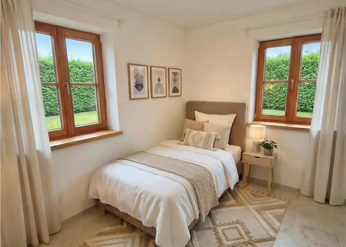 I - Private Alpine Cahlet Next To Tegernsee For Family & Friends - Including Sauna & Free Parking *