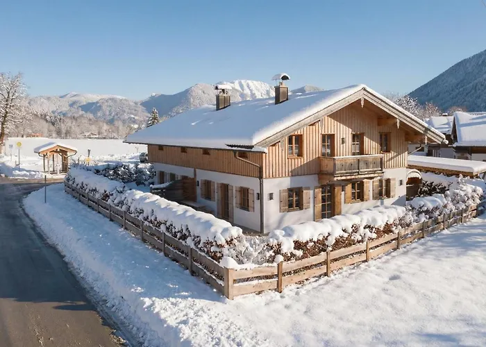 I - Private Alpine Cahlet Next To Tegernsee For Family & Friends - Including Sauna & Free Parking